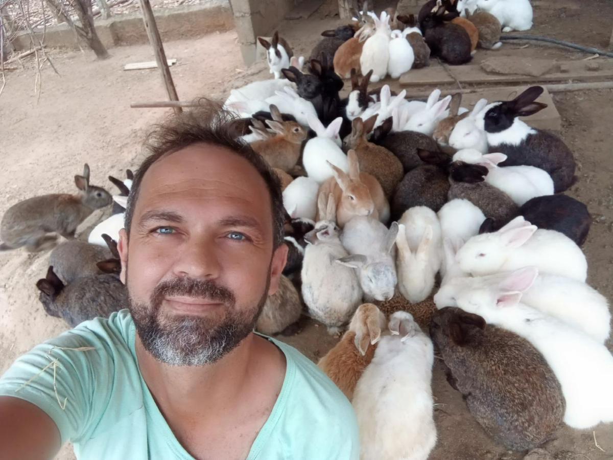 Hostel Santuario De Protecao Animal Filhos De Salomao Bragança Paulista Exteriör bild